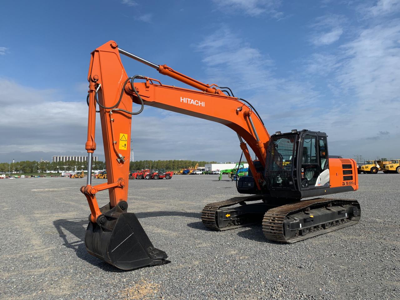 ☆ Hitachi Excavator ZX220LC-GI